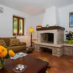 5 Bedroom In *