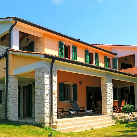 5 Bedroom In 度假居
