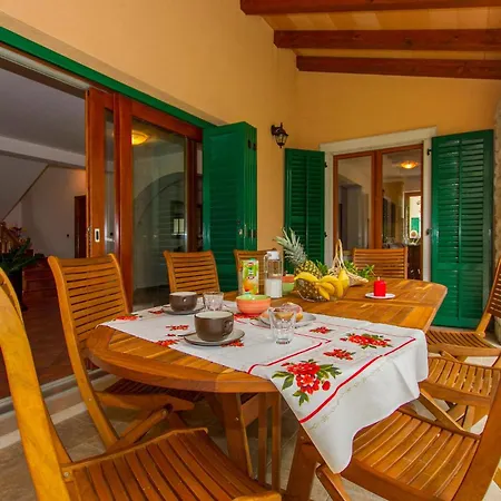Lovely In With Swimming Pool Holiday home
